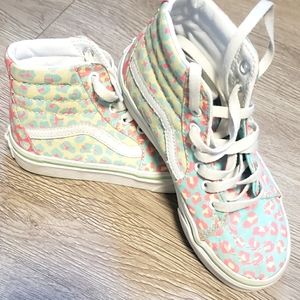 Girls size 1 hightop sneakers